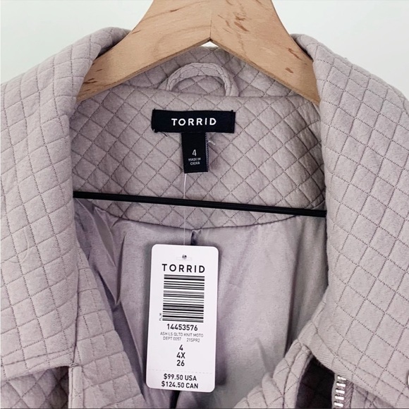NWT Torrid Plus Size Pebble Grey Quilted Zip Up Moto Jacket - Picture 5 of 7